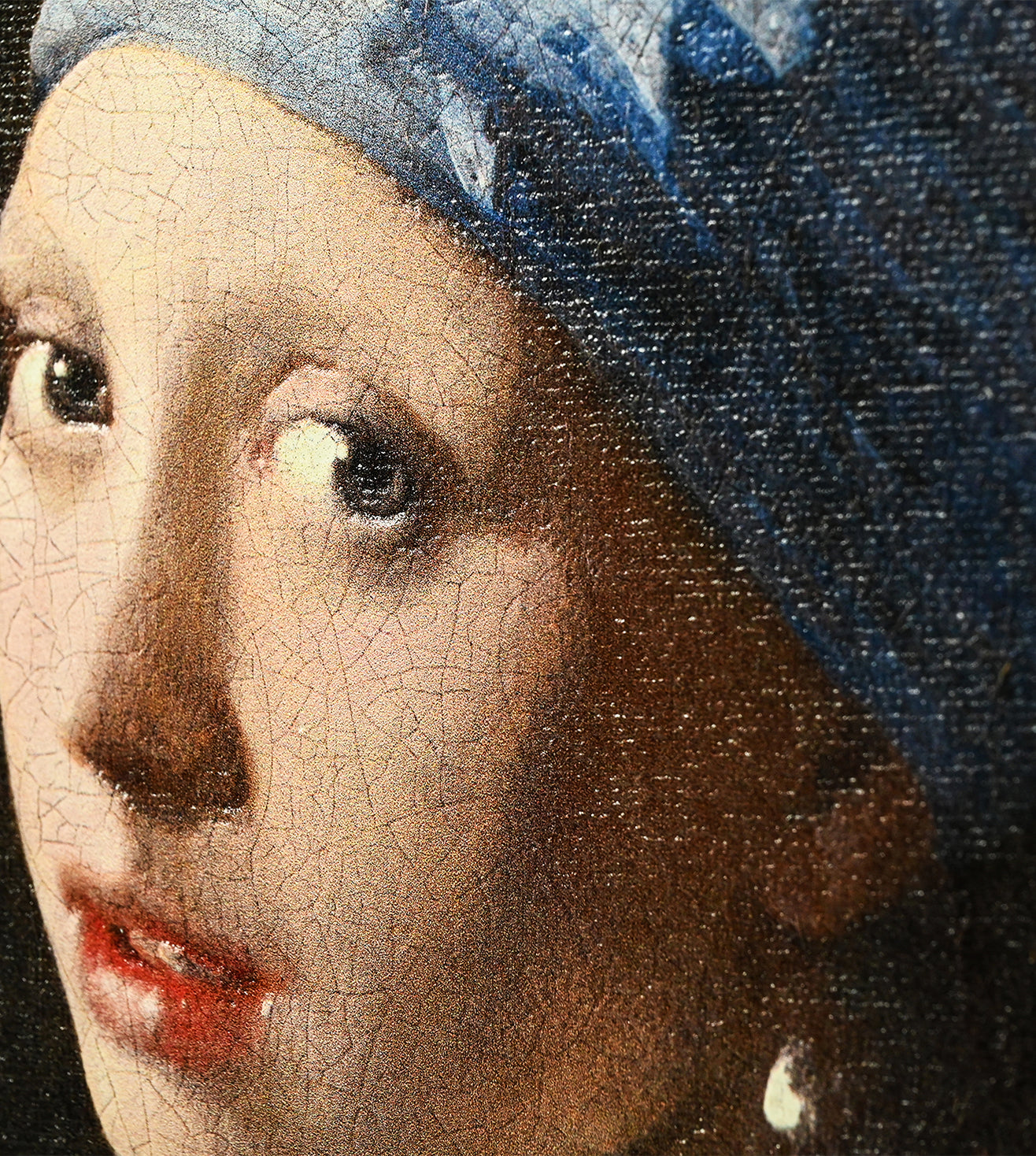 Girl With A Pearl Earring by Johannes Vermeer